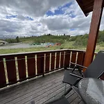 Charming 3-bedroom With Great Views! *