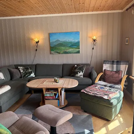 Tatil Evi Charming 3-bedroom With Great Views!