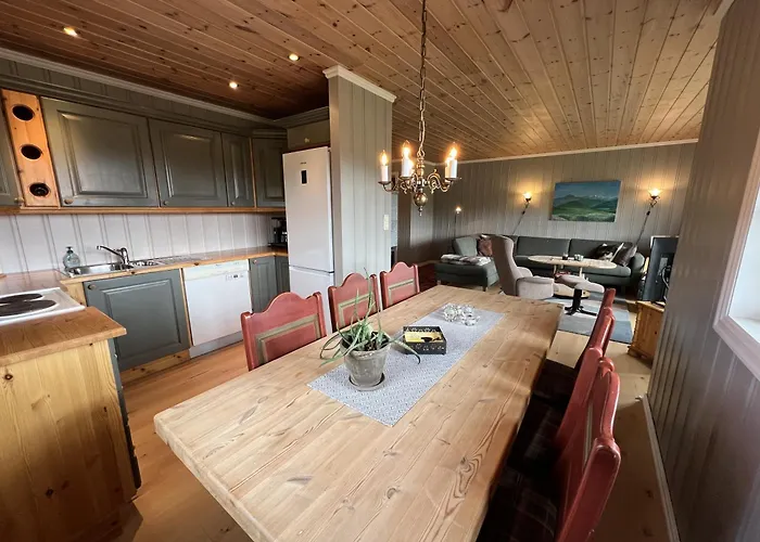 Charming 3-bedroom With Great Views! Tatil Evi *